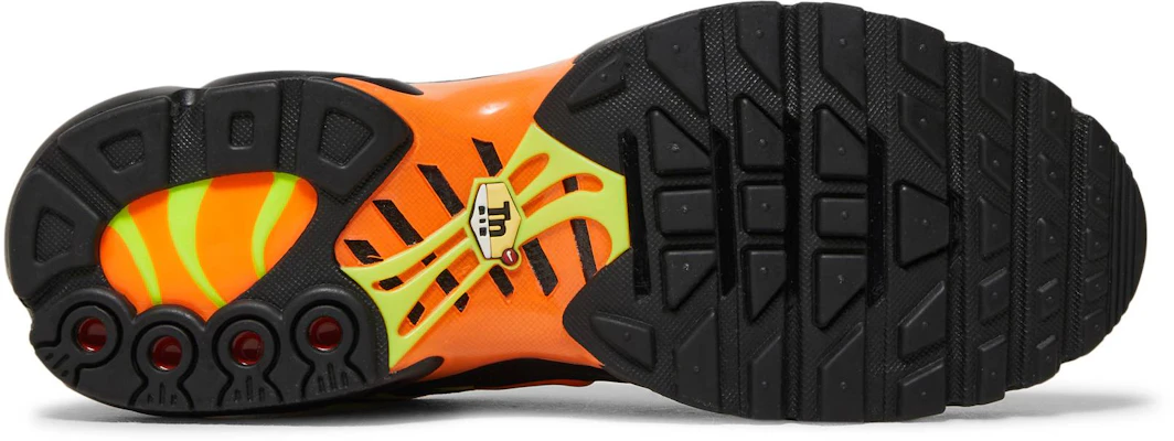 Nike air max plus sales black volt total orange