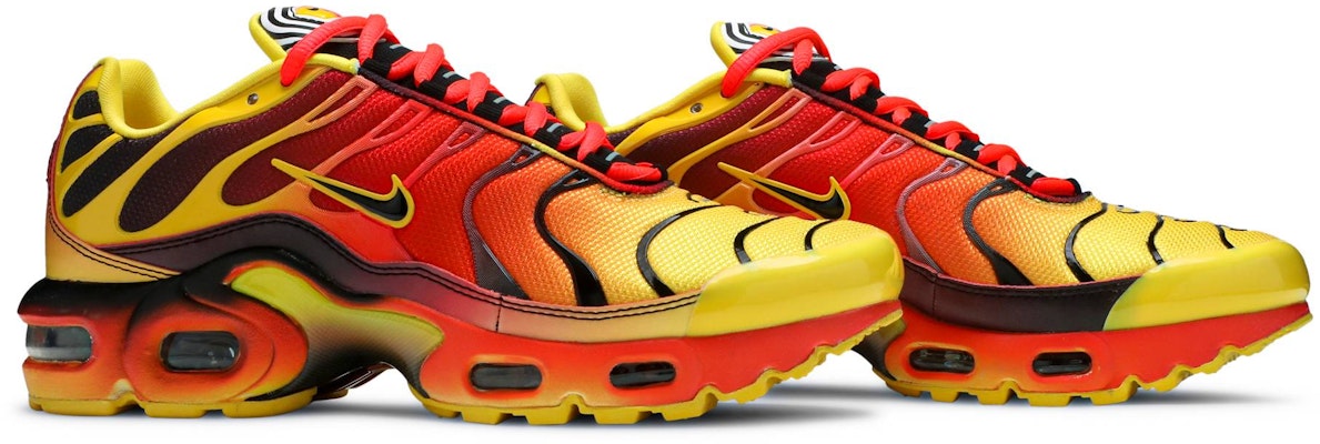 Yellow air max shop plus grade school