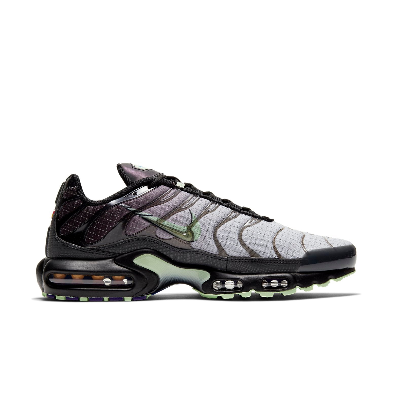 Order Nike Air Max Plus 'Futuro Swoosh' CT1619-001