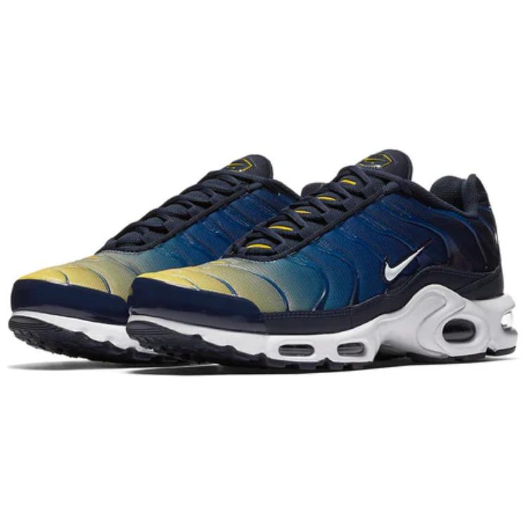 Lookbook Nike Air Max Plus ''Gradient Pack'' Colori Sfumati 852630-407