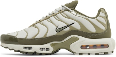 나이키 에어맥스 플러스 '라이트 본 뉴트럴 올리브' FB9722-002 Lookbook 나이키 에어맥스 플러스 '라이트 본 뉴트럴 올리브' FB9722-002