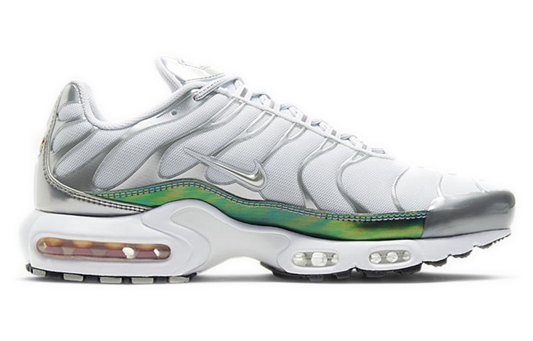 Order Nike Air Max Plus 'Hijau Metalik' CW2646-100