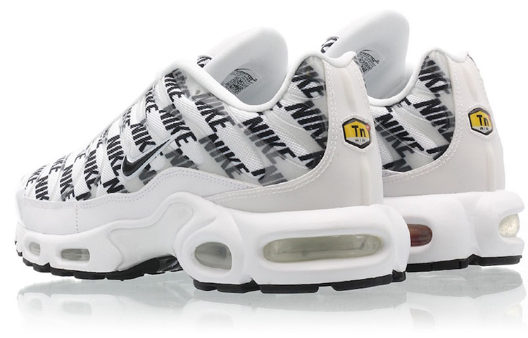 Shop ナイキ エア マックス プラス "ナイキ プリント" CJ5331-100