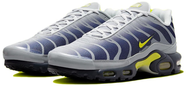Nike Air Max Plus 'Obsidian Opti Kuning' FZ4622-001 Lookbook Nike Air Max Plus 'Obsidian Opti Kuning' FZ4622-001