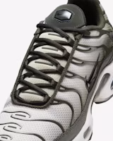 Cheap Nike Air Max Plus ''Olive Gradient Weiß'' DM0032-300