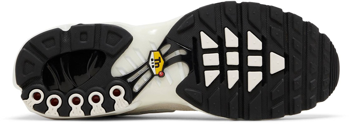 나이키 에어맥스 플러스 '퓨어 플래티넘' (Nike Air Max Plus 'Pure Platinum') FN7813-001 Shop 나이키 에어맥스 플러스 '퓨어 플래티넘' (Nike Air Max Plus 'Pure Platinum') FN7813-001