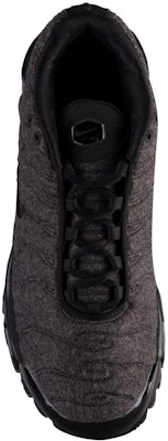 耐克Air Max Plus 'Quilted' 休闲鞋 806262-022 Lookbook 耐克Air Max Plus 'Quilted' 休闲鞋 806262-022