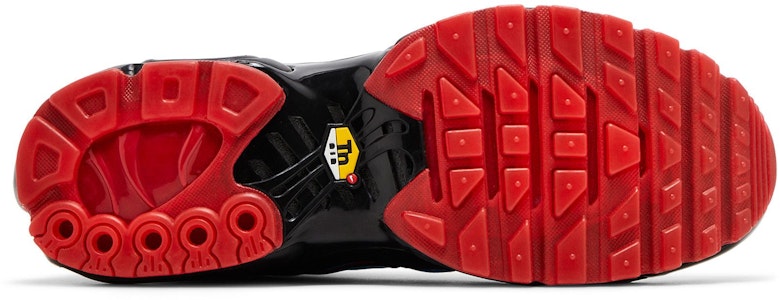 Nike Air Max Plus 'Serangan Hiu' HQ3824-001 Shop Nike Air Max Plus 'Serangan Hiu' HQ3824-001