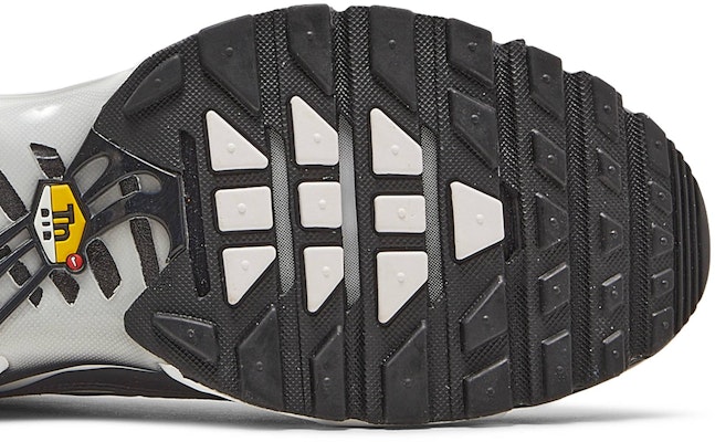Nike Air Max Plus 'Shattered Ice - Hitam' DO6384-001 Purchase Nike Air Max Plus 'Shattered Ice - Hitam' DO6384-001