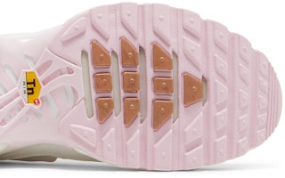 (W) 나이키 에어맥스 플러스 "베스트 그레이 메탈릭 코퍼" DD6612-001 Purchase (W) 나이키 에어맥스 플러스 "베스트 그레이 메탈릭 코퍼" DD6612-001