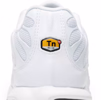 Sizing Nike Air Max Plus『白』604133-139