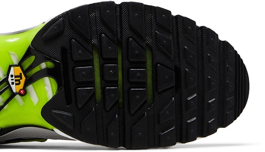 Nike Air Max Plus 'Putih Hitam Volt' DM0032-103 Purchase Nike Air Max Plus 'Putih Hitam Volt' DM0032-103