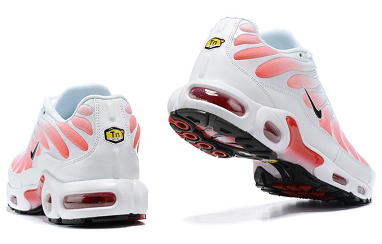 Lookbook 나이키 에어맥스 플러스 '화이트 레드' DJ6896-100