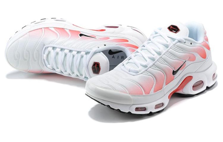 Shop 나이키 에어맥스 플러스 '화이트 레드' DJ6896-100