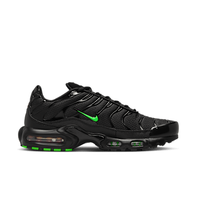 Lookbook Nike Air Max Plus 黑色/黑色/綠色亮點 DM0032-024