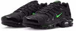 Sizing Nike Air Max Plus 黑色/黑色/綠色亮點 DM0032-024