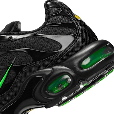 Nike Air Max Plus Black/Black/Green Strike DM0032-024 Cheap Nike Air Max Plus Black/Black/Green Strike DM0032-024