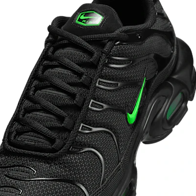 Nike Air Max Plus 黑色/黑色/綠色亮點 DM0032-024 Sizing Nike Air Max Plus 黑色/黑色/綠色亮點 DM0032-024