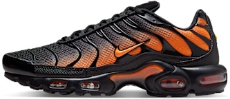 nike-air-max-plus-black-black-total-orange-dm-0032-025