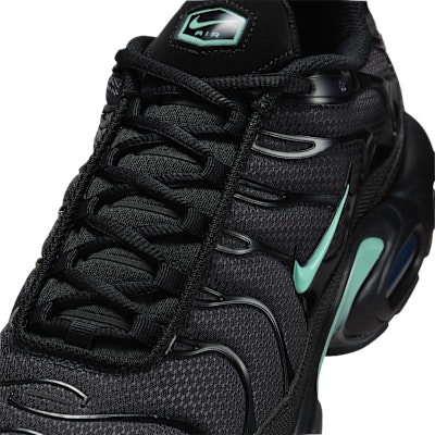 나이키 에어 맥스 플러스 블랙/다크 스모크 그레이/민트 폼 DM0032-029 Sizing 나이키 에어 맥스 플러스 블랙/다크 스모크 그레이/민트 폼 DM0032-029