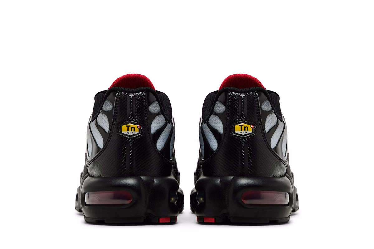 Nike Air Max Plus Black Gradient Red
