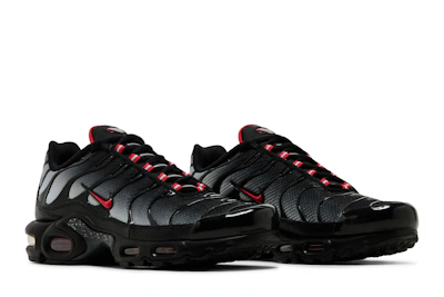Nike Air Max Plus Black Gradient Red