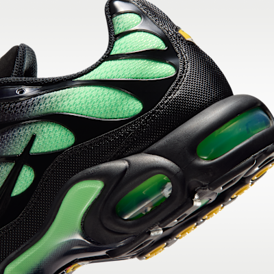 Cheap Nike Air Max Plus Nero/Verde Illusione/Nero DM0032-043