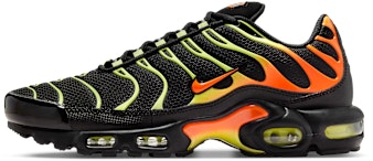 nike-air-max-plus-black-limelight-hyper-crimson-dm-0032-028