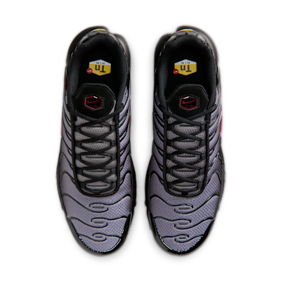 Shop Nike Air Max Plus 黑色/鉛筆灰/深紅 DM0032-032