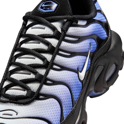 Nike Air Max Plus Black/Sapphire/Pure Platinum/White DM0032-031 Sizing Nike Air Max Plus Black/Sapphire/Pure Platinum/White DM0032-031