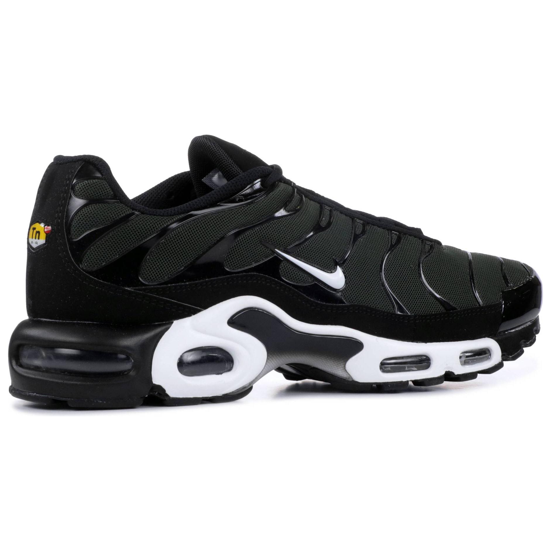 Lookbook 나이키 에어맥스 플러스 블랙 세쿼이아 (Nike 에어맥스 플러스 검정 세쿼이아 is also acceptable) 852630-031