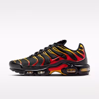 Nike Air Max Plus Black/University Gold/University Red DM0032-030 Nike Air Max Plus Black/University Gold/University Red DM0032-030
