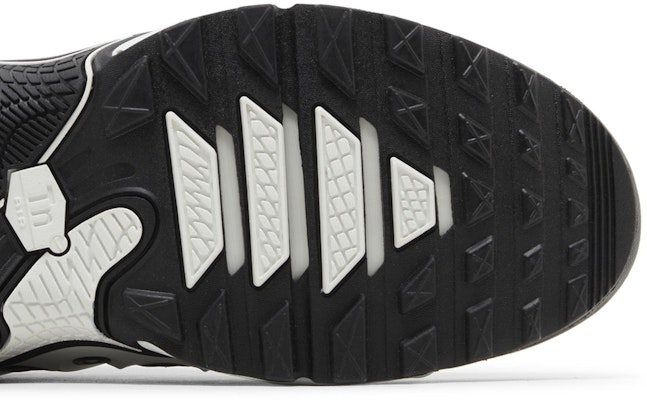 Nike Air Max Plus Drift 'Putih Perak Hitam' FD4290-101 Purchase Nike Air Max Plus Drift 'Putih Perak Hitam' FD4290-101