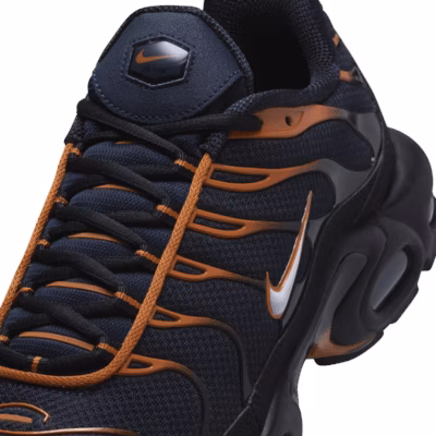 Nike Air Max Plus FN6949-400 Sizing Nike Air Max Plus FN6949-400