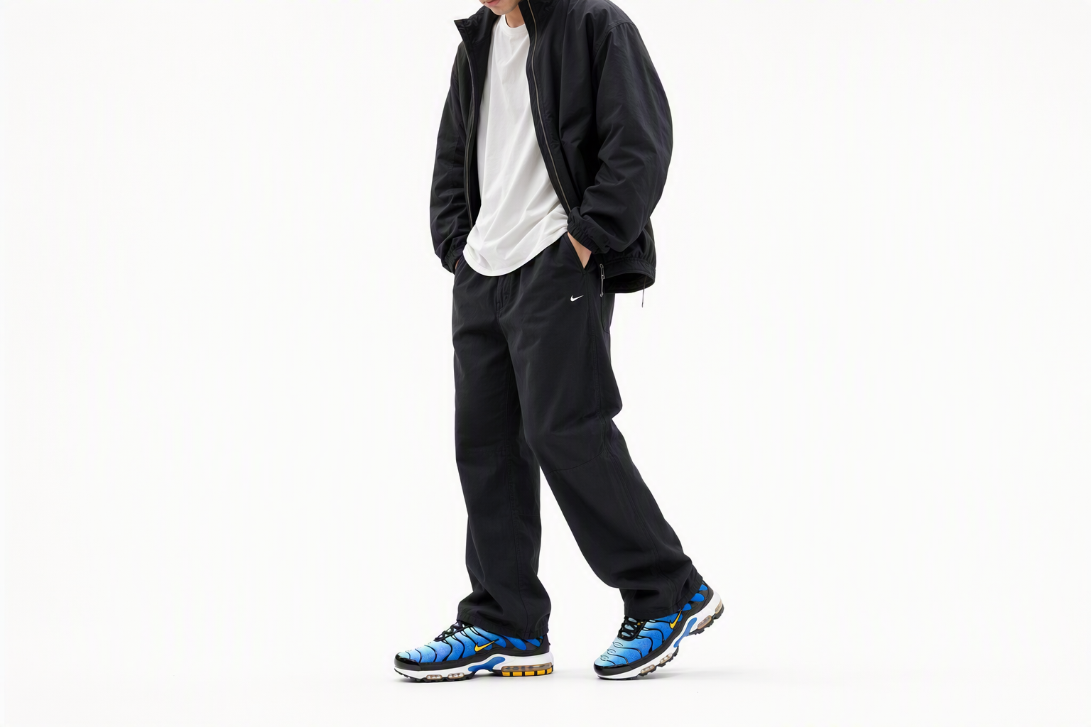 Order Nike Air Max Plus Golf 'Hyper Blue' FZ4150-400