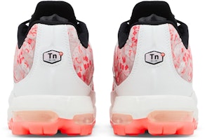 Nike Air Max Plus Golf 'The Masters Azalea Pack' zapatillas de golf. HJ4512-100 Details for Nike Air Max Plus Golf 'The Masters Azalea Pack' zapatillas de golf. HJ4512-100