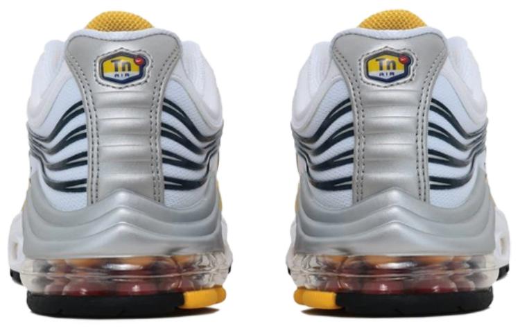 Shop Nike Air Max Plus II「大學金」CZ1650-101