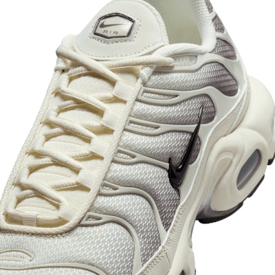 Nike Air Max Plus Light All Wood Brown/Soft Pearl/Cave Stone/Black DM0032-106 Sizing Nike Air Max Plus Light All Wood Brown/Soft Pearl/Cave Stone/Black DM0032-106