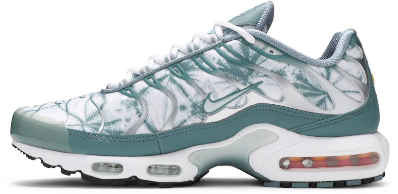 Nike Air Max Plus Pokok Palma Hijau CI2301-300 Lookbook Nike Air Max Plus Pokok Palma Hijau CI2301-300