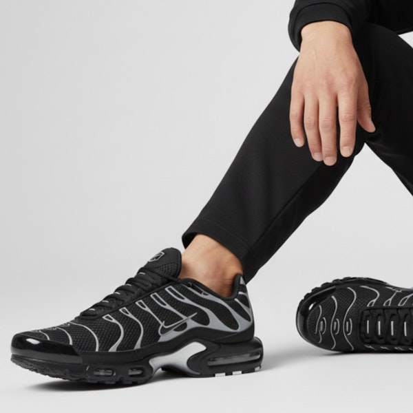Nike Air Max Plus Premium 'Hitam Perak Berkilau' HQ3029-001 Order Nike Air Max Plus Premium 'Hitam Perak Berkilau' HQ3029-001
