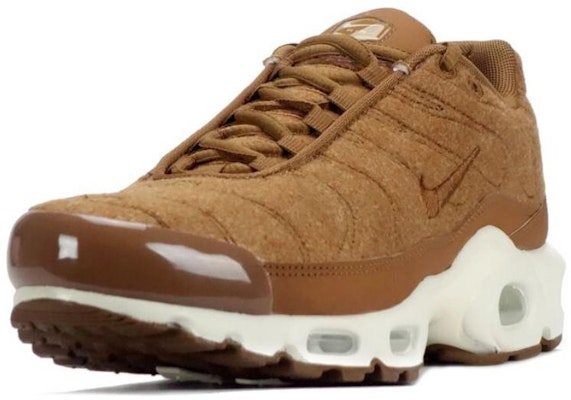 Nike Air Max Plus Quilted Ale Brown 806262-200 Lookbook Nike Air Max Plus Quilted Ale Brown 806262-200