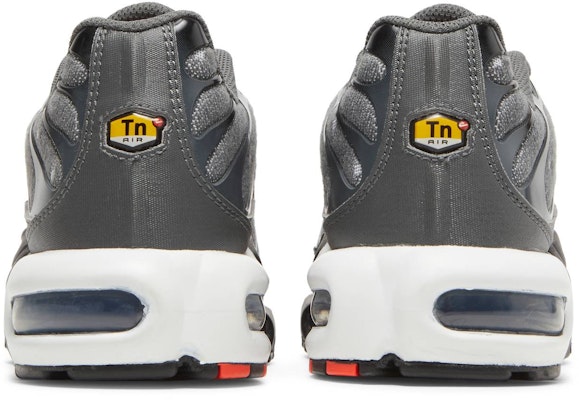 Nike Air Max Plus SE 'Kelabu Besi Emas Metalik' DM7570-002 Details for Nike Air Max Plus SE 'Kelabu Besi Emas Metalik' DM7570-002