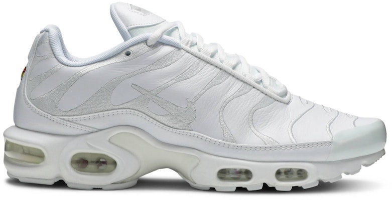 Triple white 2025 nike tns