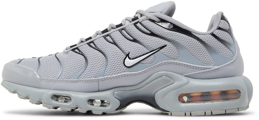 Nike Air Max Plus TN 'Wolf Grey' 852630-021 Lookbook Nike Air Max Plus TN 'Wolf Grey' 852630-021