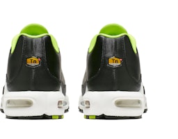 耐克Air Max Plus TN SE '荧光绿喷漆' CI7701-700 Shop 耐克Air Max Plus TN SE '荧光绿喷漆' CI7701-700