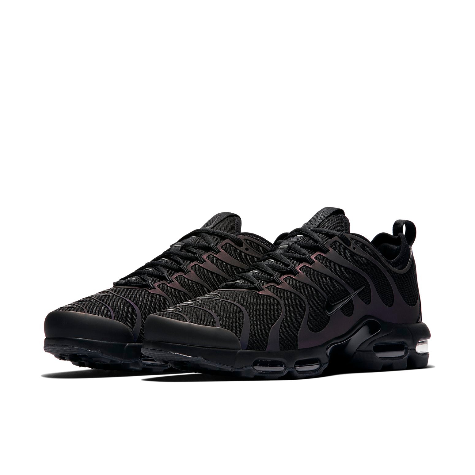 Lookbook Nike Air Max Plus TN Ultra 'Hitam Triple' Sneaker Pria 898015-002