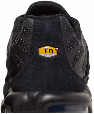 Nike Air Max Plus Utility 'Hitam Perak Metalik' FD0670-001 Sizing Nike Air Max Plus Utility 'Hitam Perak Metalik' FD0670-001