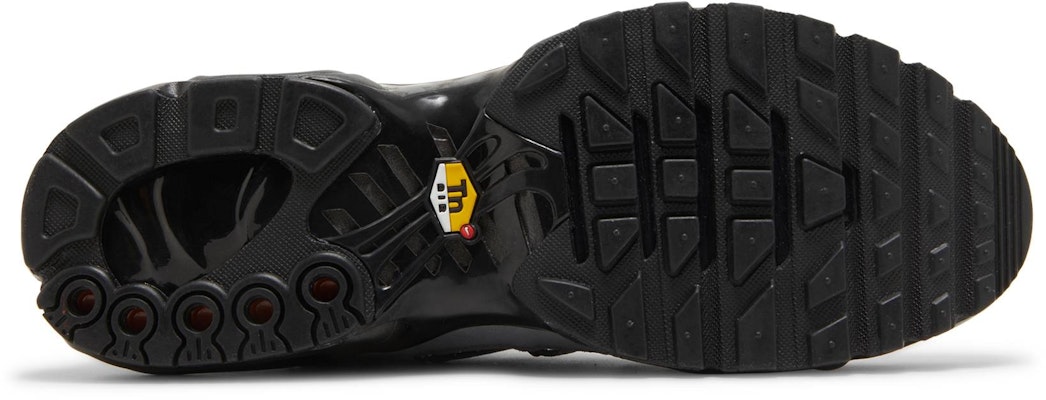 Nike Air Max Plus Utility 'Wolf Grey Black' FD0670-002 Shop Nike Air Max Plus Utility 'Wolf Grey Black' FD0670-002