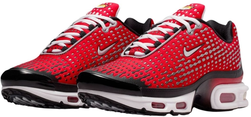 Nike Air Max Plus VII ''Merah Universiti Hitam Putih'' HQ2197-600 Lookbook Nike Air Max Plus VII ''Merah Universiti Hitam Putih'' HQ2197-600