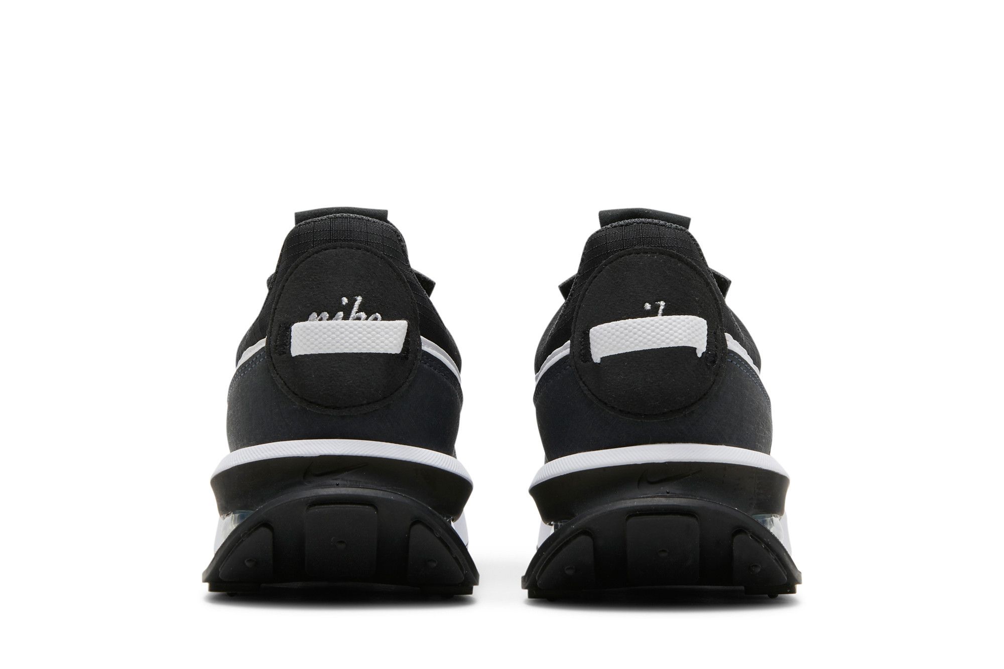 Sizing Nike Air Max Pre-Day ''Nero'' DC9402-001